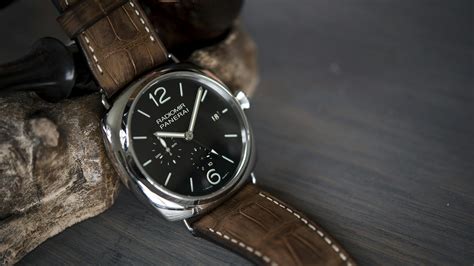 panerai 323 review|More.